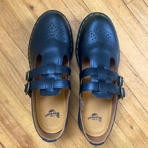 Dr Martens: 8065 SMOOTH LEATHER MARY JANE SHOES